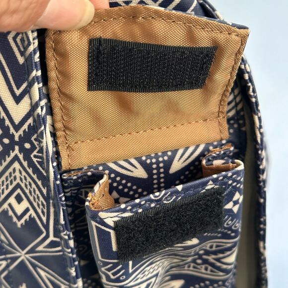 New Kavu Multi Pocket Rope Sling Crossbody Pack - Picture 6 of 9
